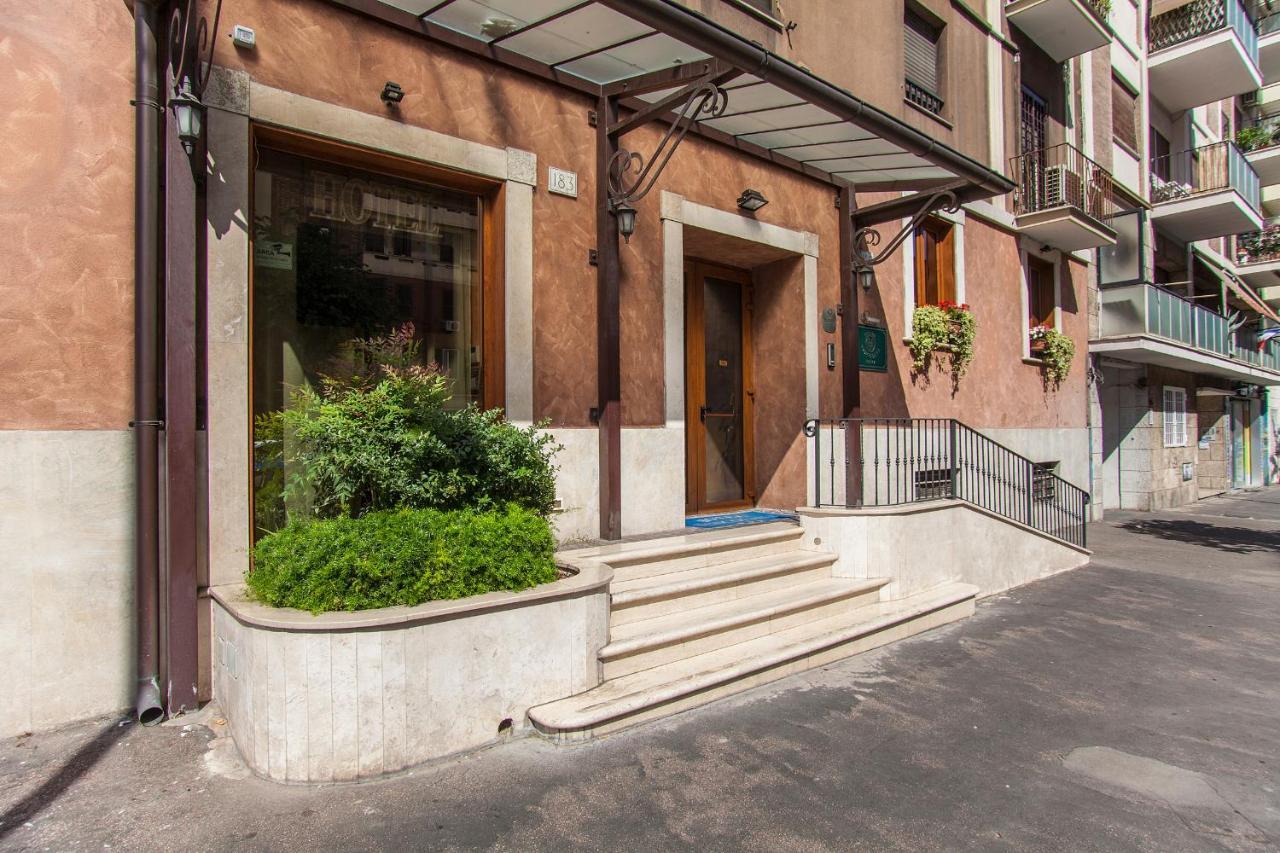 Hotel Tuscolana Рим Екстер'єр фото