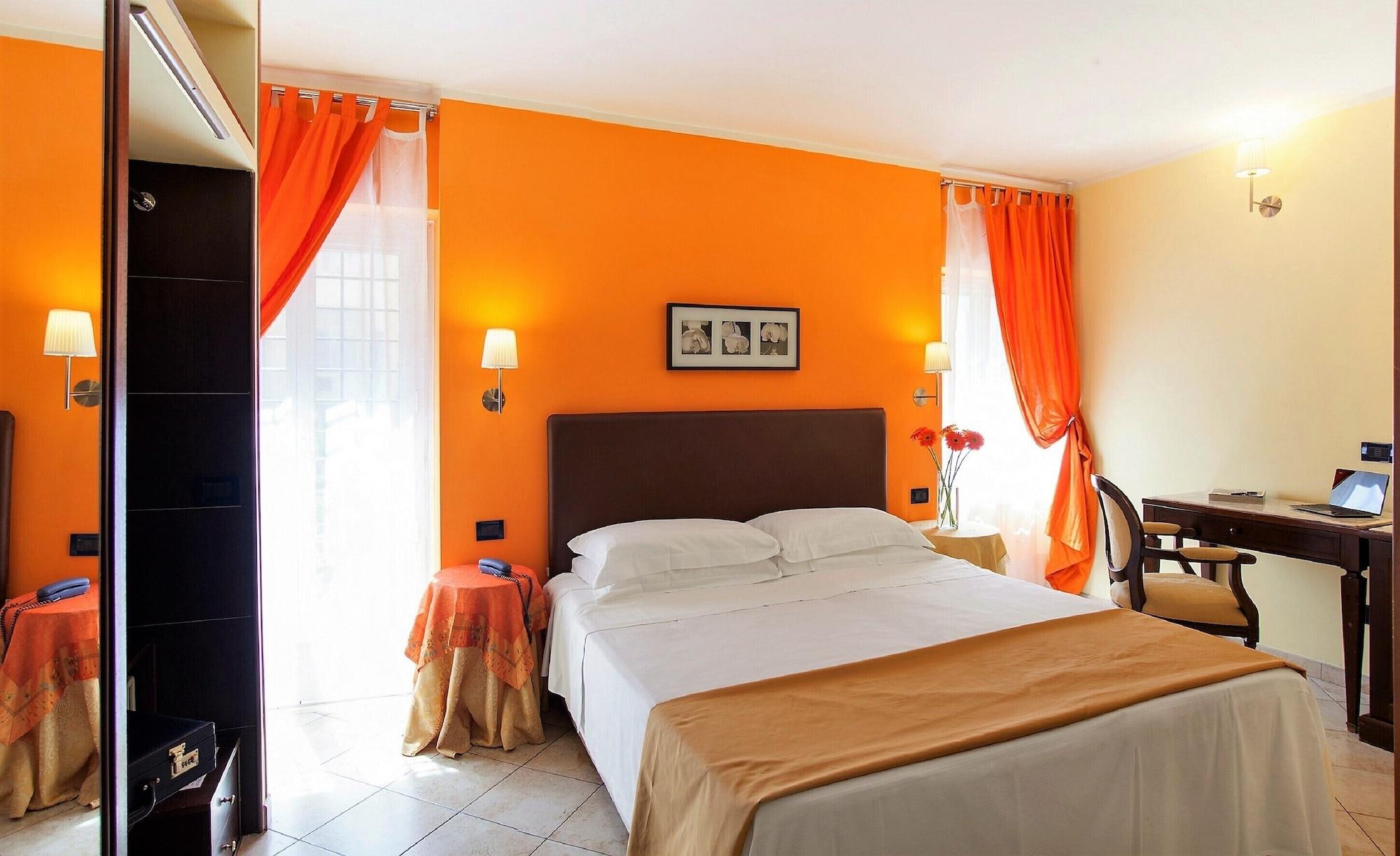Hotel Tuscolana Рим Екстер'єр фото