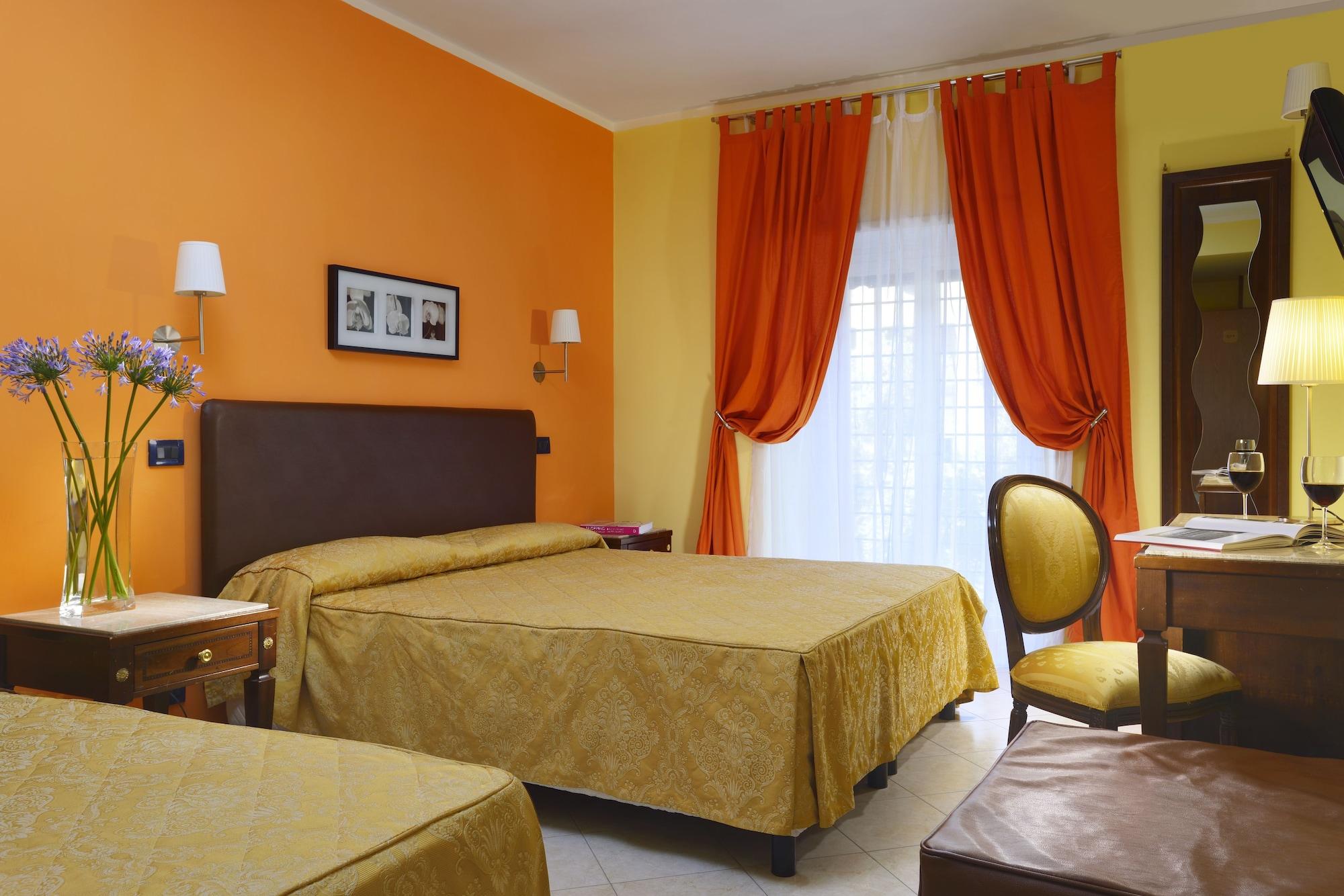 Hotel Tuscolana Рим Екстер'єр фото
