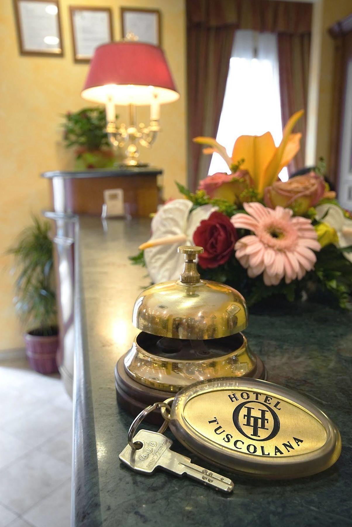 Hotel Tuscolana Рим Екстер'єр фото